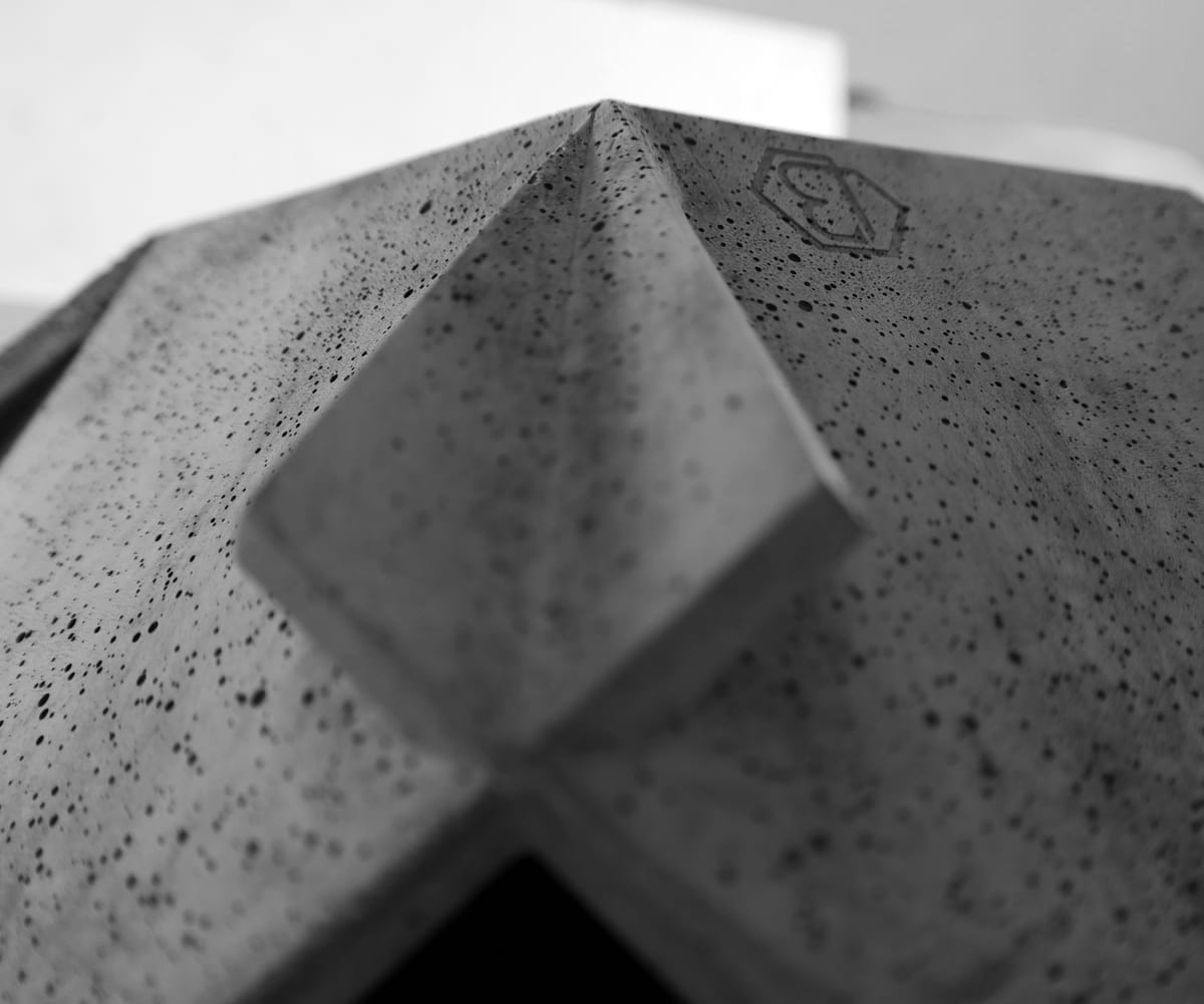 Jack-Concrete-Bowl-detail-anthracite