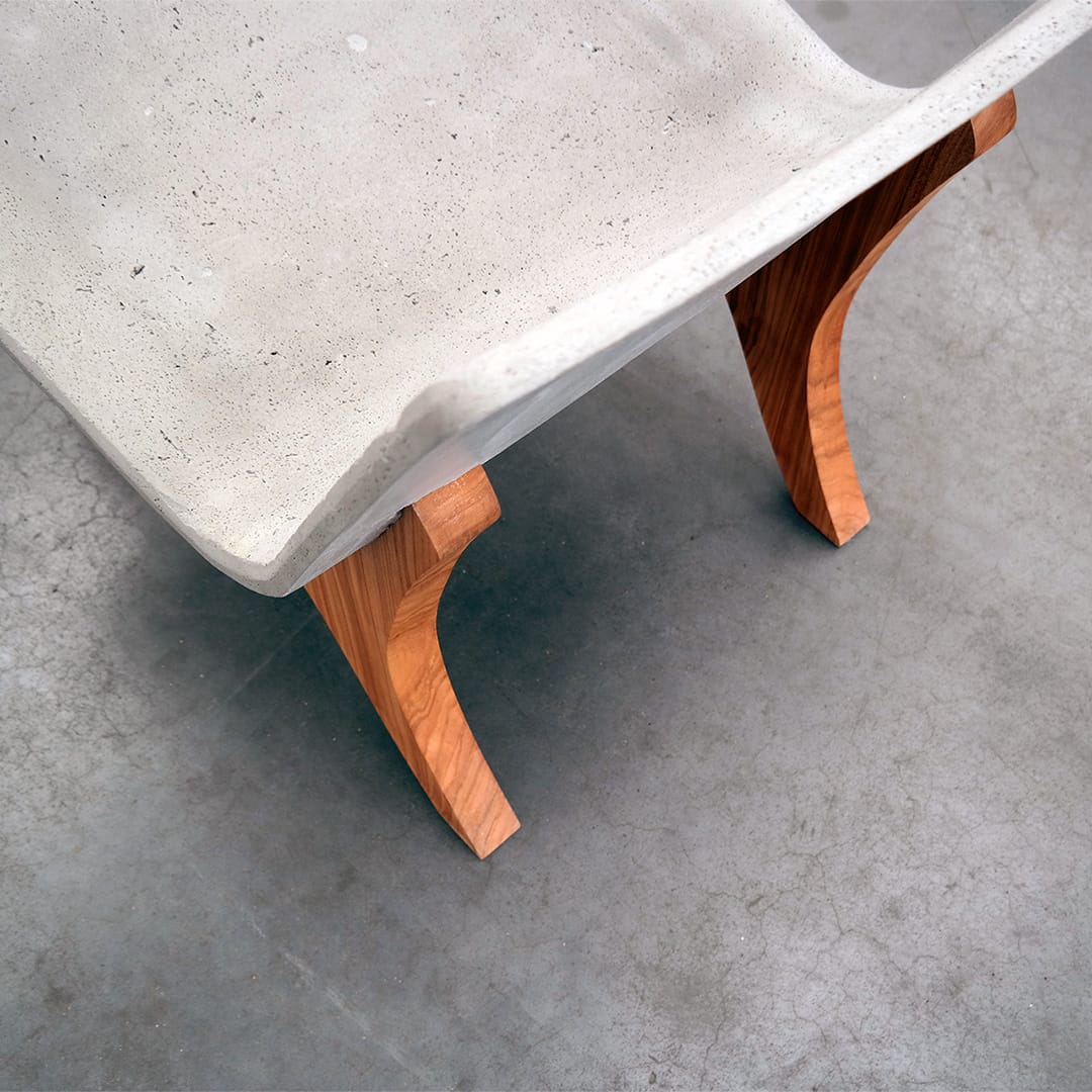 Morgan-detail-betonnen-stoel-boven